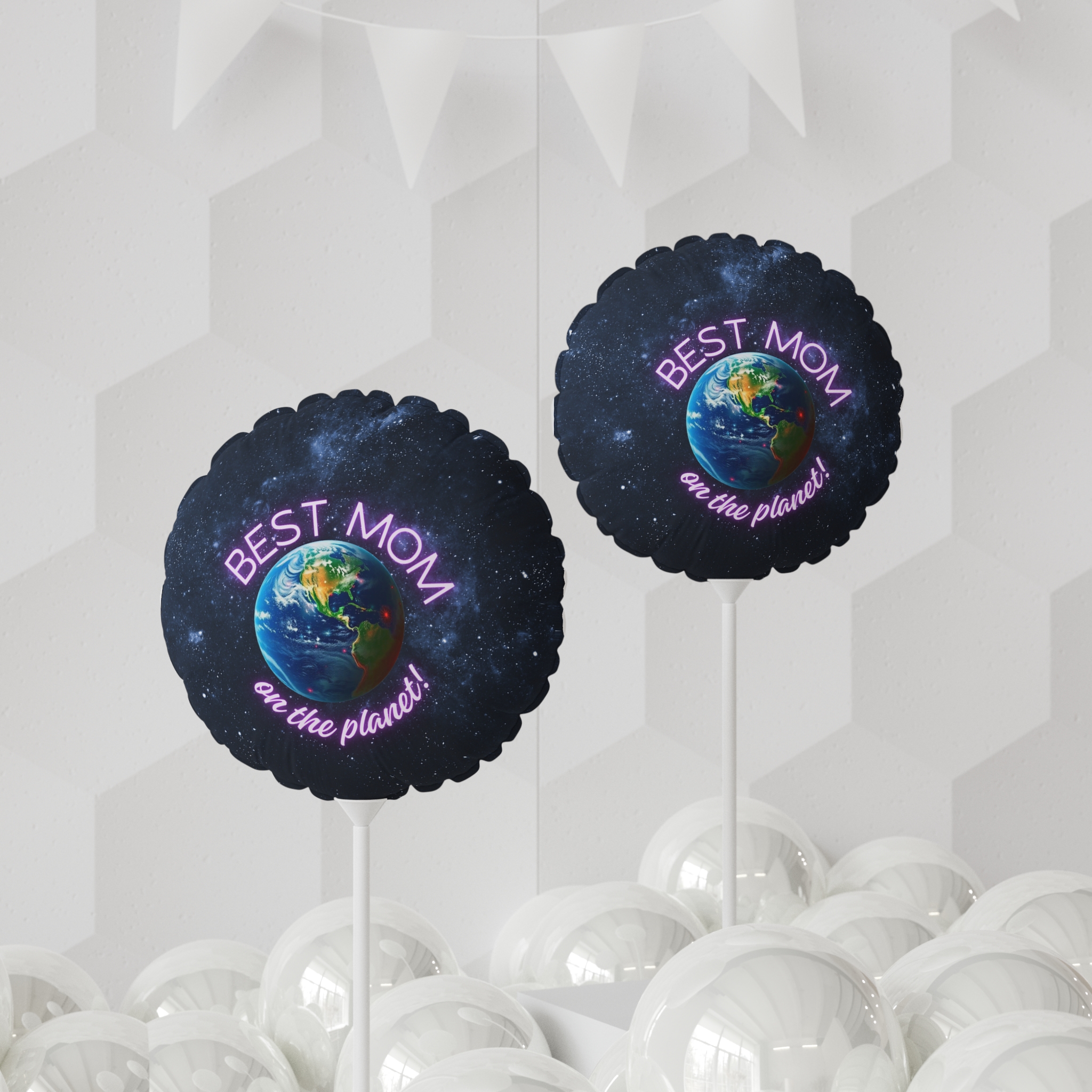 Best Mom Heart-Shaped Balloon | 11" Space Design for Celebrations - Image 8